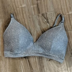 💕4/$25💕 ❄️ BCBG Wireless Grey High Support Bra 36D